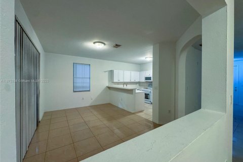 Townhouse in Homestead, Florida 4 bedrooms, 170.66 sq.m. № 1926890 - photo 20
