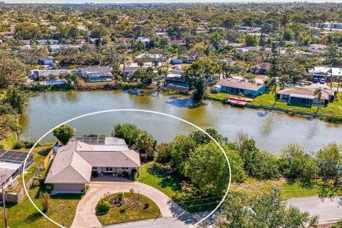 Villa ou maison à vendre à Sarasota, Floride: 2 chambres, 173.54 m2 № 1524727 - photo 1