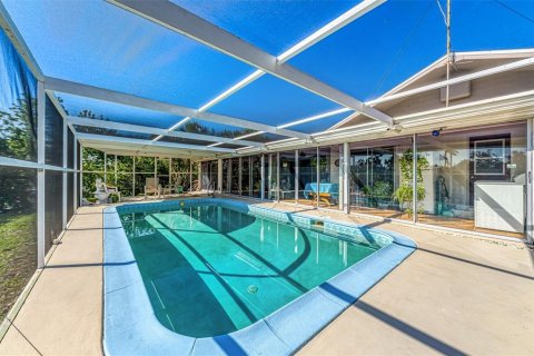 Villa ou maison à vendre à Sarasota, Floride: 2 chambres, 173.54 m2 № 1524727 - photo 15