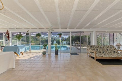 Villa ou maison à vendre à Sarasota, Floride: 2 chambres, 173.54 m2 № 1524727 - photo 6