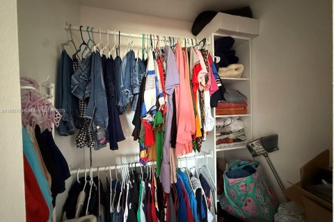 Купить кондоминиум в Майами, Флорида 1 спальня, 62.8м2, № 1957955 - фото 17