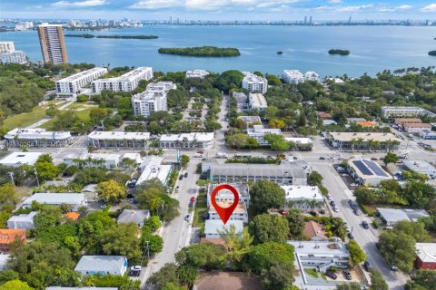 Commercial property in Miami, Florida 260.41 sq.m. № 2090216 - photo 21