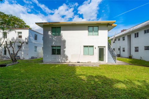Commercial property in Miami, Florida 260.41 sq.m. № 2090216 - photo 14