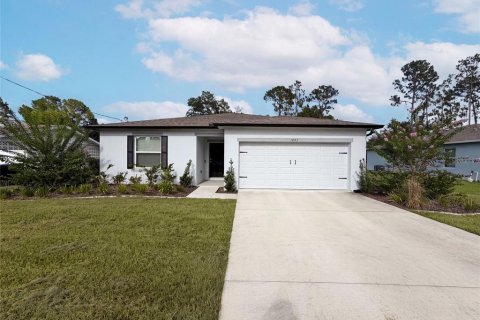 House in Daytona Beach, Florida 3 bedrooms, 132.39 sq.m. № 2230211