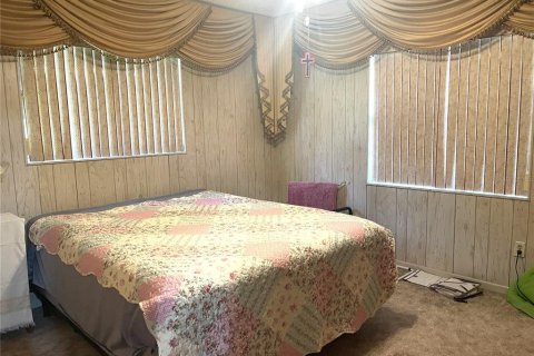 House in Wildwood, Florida 3 bedrooms, 136.01 sq.m. № 2138740 - photo 21