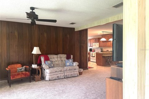 House in Wildwood, Florida 3 bedrooms, 136.01 sq.m. № 2138740 - photo 8