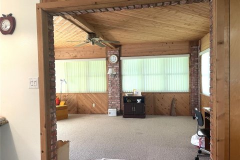 House in Wildwood, Florida 3 bedrooms, 136.01 sq.m. № 2138740 - photo 15