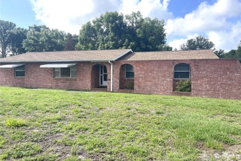 House in Wildwood, Florida 3 bedrooms, 136.01 sq.m. № 2138740 - photo 4