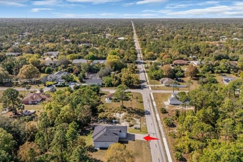 House in Lehigh Acres, Florida 3 bedrooms № 2059246 - photo 29