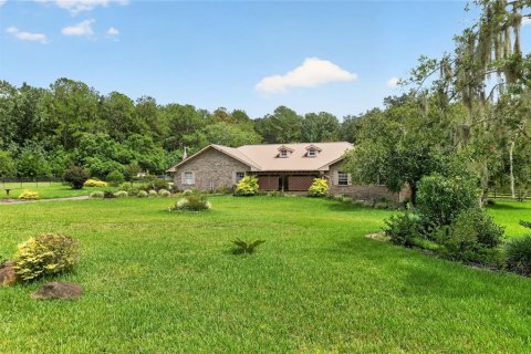 House in Ocala, Florida 3 bedrooms, 227.15 sq.m. № 2354315 - photo 7