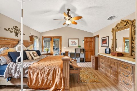 House in Ocala, Florida 3 bedrooms, 227.15 sq.m. № 2354315 - photo 18