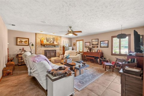 House in Ocala, Florida 3 bedrooms, 227.15 sq.m. № 2354315 - photo 3