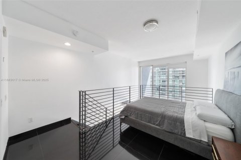 Condominio en venta en Miami, Florida, 1 dormitorio, 63.73 m2 № 1937218 - foto 14