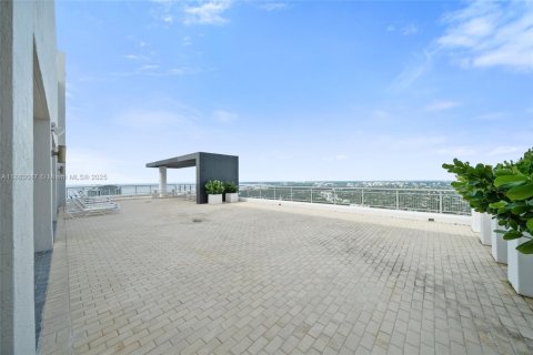 Condominio en venta en Miami, Florida, 1 dormitorio, 63.73 m2 № 1937218 - foto 21