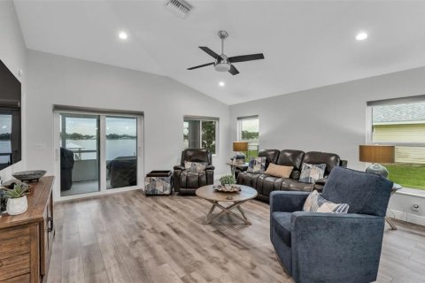 House in Lake Placid, Florida 3 bedrooms, 133.13 sq.m. № 1914575 - photo 14
