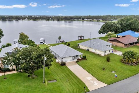 House in Lake Placid, Florida 3 bedrooms, 133.13 sq.m. № 1914575 - photo 4