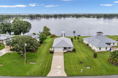House in Lake Placid, Florida 3 bedrooms, 133.13 sq.m. № 1914575 - photo 3