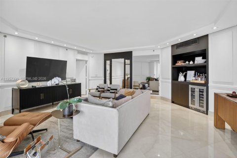 Condo in Aventura, Florida, 3 bedrooms  № 2022154 - photo 7