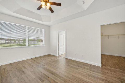 Townhouse in Naples, Florida 4 bedrooms, 160.54 sq.m. № 2179926 - photo 12