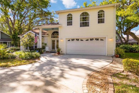 House in Bradenton, Florida 4 bedrooms, 283.82 sq.m. № 1734062 - photo 4