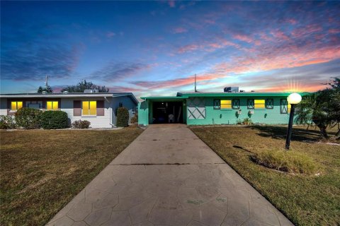 Casa en venta en Sun City Center, Florida, 2 dormitorios, 124.77 m2 № 1563644 - foto 2