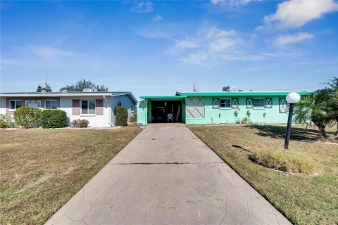 Casa en venta en Sun City Center, Florida, 2 dormitorios, 124.77 m2 № 1563644 - foto 1