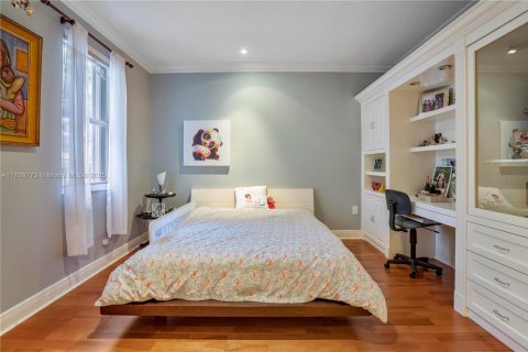 Townhouse in Aventura, Florida 5 bedrooms, 334.45 sq.m. № 1958636 - photo 15