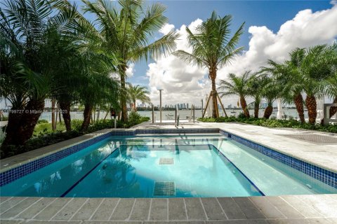 Copropriété à vendre à Miami Beach, Floride: 61.59 m2 № 1861617 - photo 25