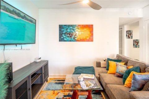 Copropriété à vendre à Miami Beach, Floride: 61.59 m2 № 1861617 - photo 4