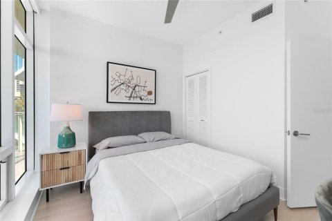 Condominio en venta en Saint Petersburg, Florida, 2 dormitorios, 111.2 m2 № 1894361 - foto 17