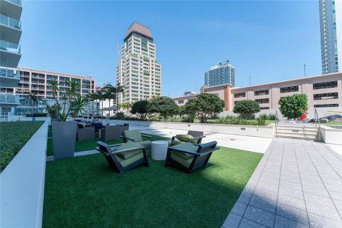 Condominio en venta en Saint Petersburg, Florida, 2 dormitorios, 111.2 m2 № 1894361 - foto 26