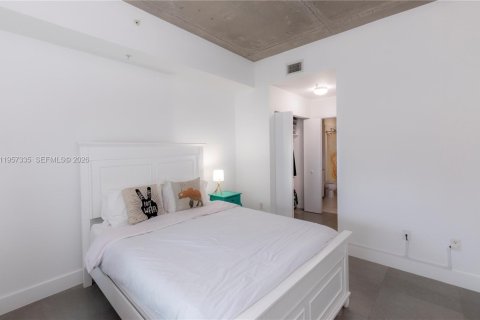 Condominio en venta en Miami, Florida, 1 dormitorio, 72 m2 № 2019769 - foto 6