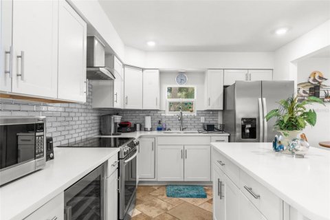 Casa en venta en Homosassa, Florida, 3 dormitorios, 172.8 m2 № 2239035 - foto 19
