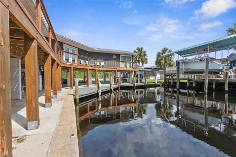 Casa en venta en Homosassa, Florida, 3 dormitorios, 172.8 m2 № 2239035 - foto 11