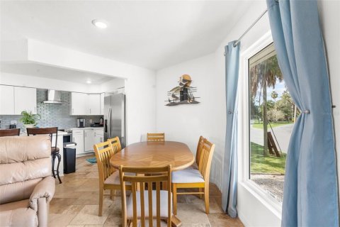 Casa en venta en Homosassa, Florida, 3 dormitorios, 172.8 m2 № 2239035 - foto 16