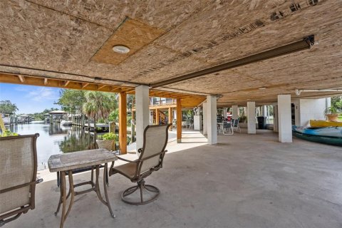 Casa en venta en Homosassa, Florida, 3 dormitorios, 172.8 m2 № 2239035 - foto 5