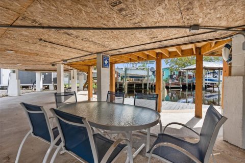 Casa en venta en Homosassa, Florida, 3 dormitorios, 172.8 m2 № 2239035 - foto 7