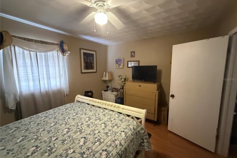 House in Eustis, Florida 2 bedrooms, 75.44 sq.m. № 2236622 - photo 10