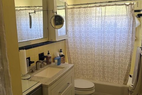 House in Eustis, Florida 2 bedrooms, 75.44 sq.m. № 2236622 - photo 7