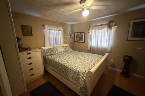 House in Eustis, Florida 2 bedrooms, 75.44 sq.m. № 2236622 - photo 8