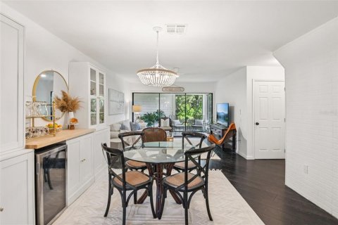 Adosado en venta en Tarpon Springs, Florida, 2 dormitorios, 108.7 m2 № 1899027 - foto 9