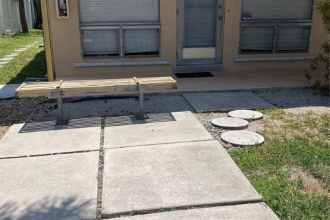 Condominio en alquiler en Fort Lauderdale, Florida, 1 dormitorio, 53.88 m2 № 1102284 - foto 1