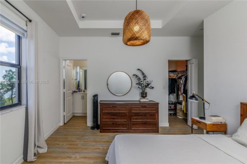 Townhouse in Miami, Florida 3 bedrooms, 124.02 sq.m. № 1988779 - photo 21