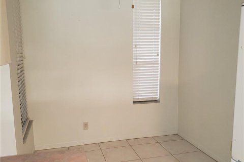 Condo in Margate, Florida, 2 bedrooms  № 2392604 - photo 18