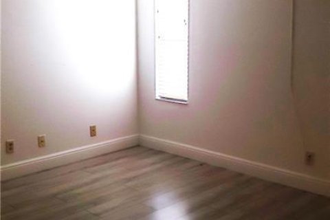 Condo in Margate, Florida, 2 bedrooms  № 2392604 - photo 11