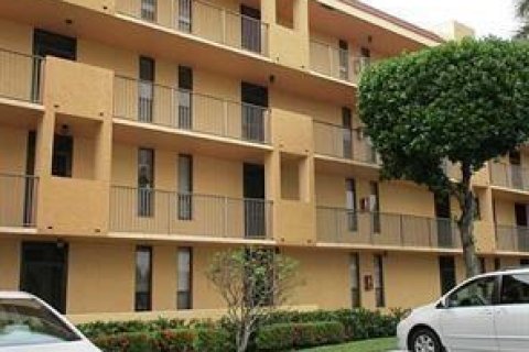 Condo in Margate, Florida, 2 bedrooms  № 2392604