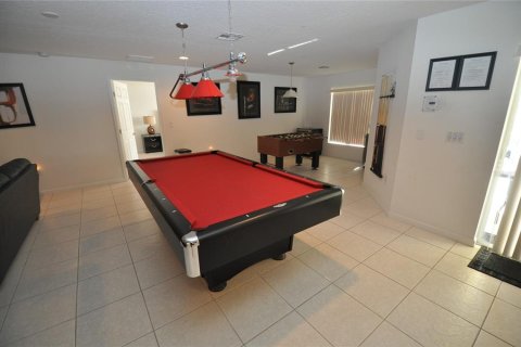 House in Haines City, Florida 5 bedrooms, 339.37 sq.m. № 1817836 - photo 6