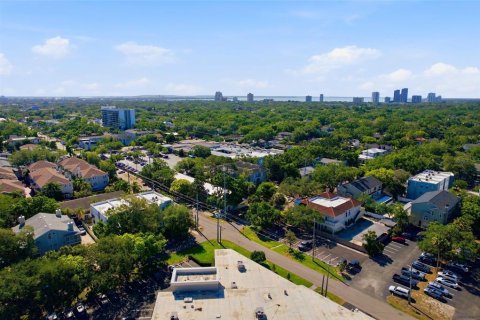 Condo in Tampa, Florida, 2 bedrooms № 2142417 - photo 30