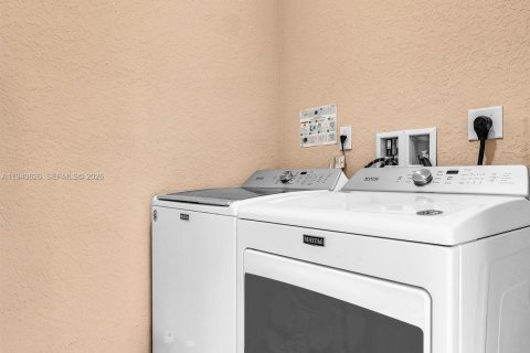 Villa ou maison à vendre à Homestead, Floride: 4 chambres, 191.19 m2 № 1998324 - photo 25