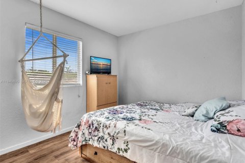 Villa ou maison à vendre à Homestead, Floride: 4 chambres, 191.19 m2 № 1998324 - photo 28